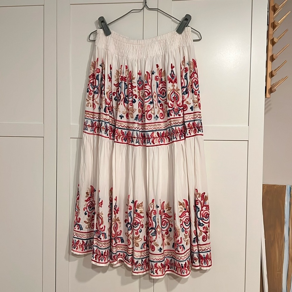 Fabulous colorful embroidered Joan Vass boho tiered peasant skirt size L